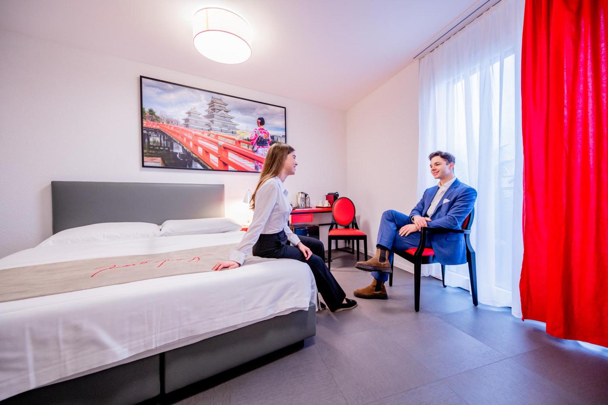 "The Freddie Mercury" Hotel Montreux Bagian luar foto