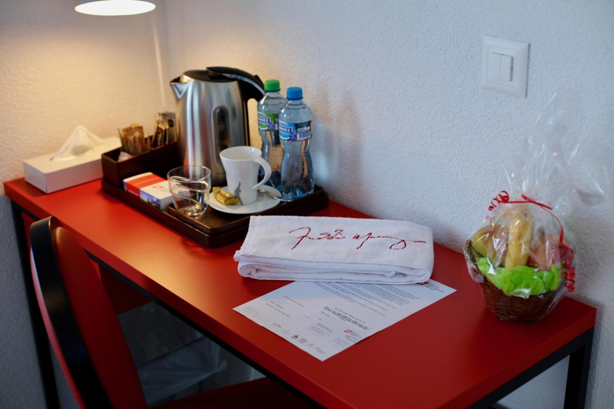 "The Freddie Mercury" Hotel Montreux Bagian luar foto